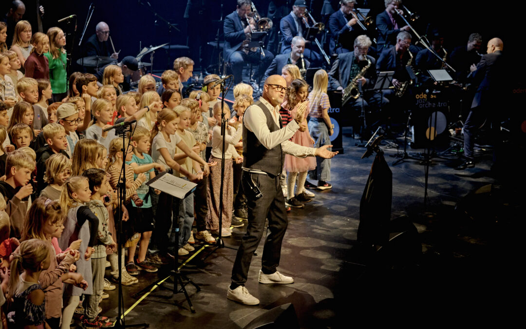 JAZZmin – bigband og børnekor